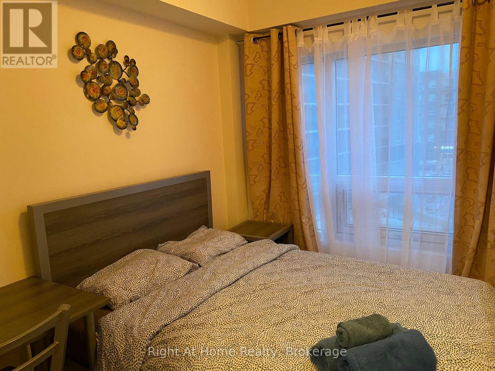 F213 - 275 Larch Street, Waterloo, Ontario  N2H 0J2 - Photo 12 - X13245662