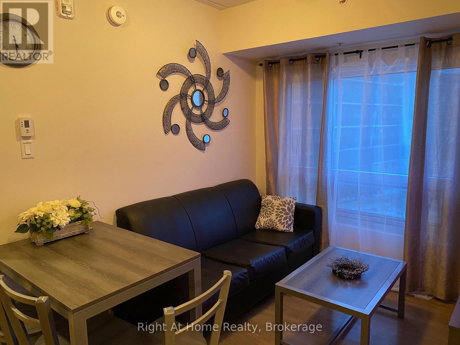 F213 - 275 Larch Street, Waterloo, Ontario  N2H 0J2 - Photo 5 - X13245662