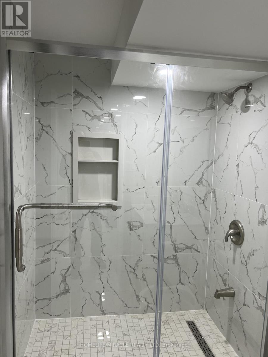 3021 Hollyberry Trail, Pickering, Ontario  L0H 1J0 - Photo 9 - E13245708