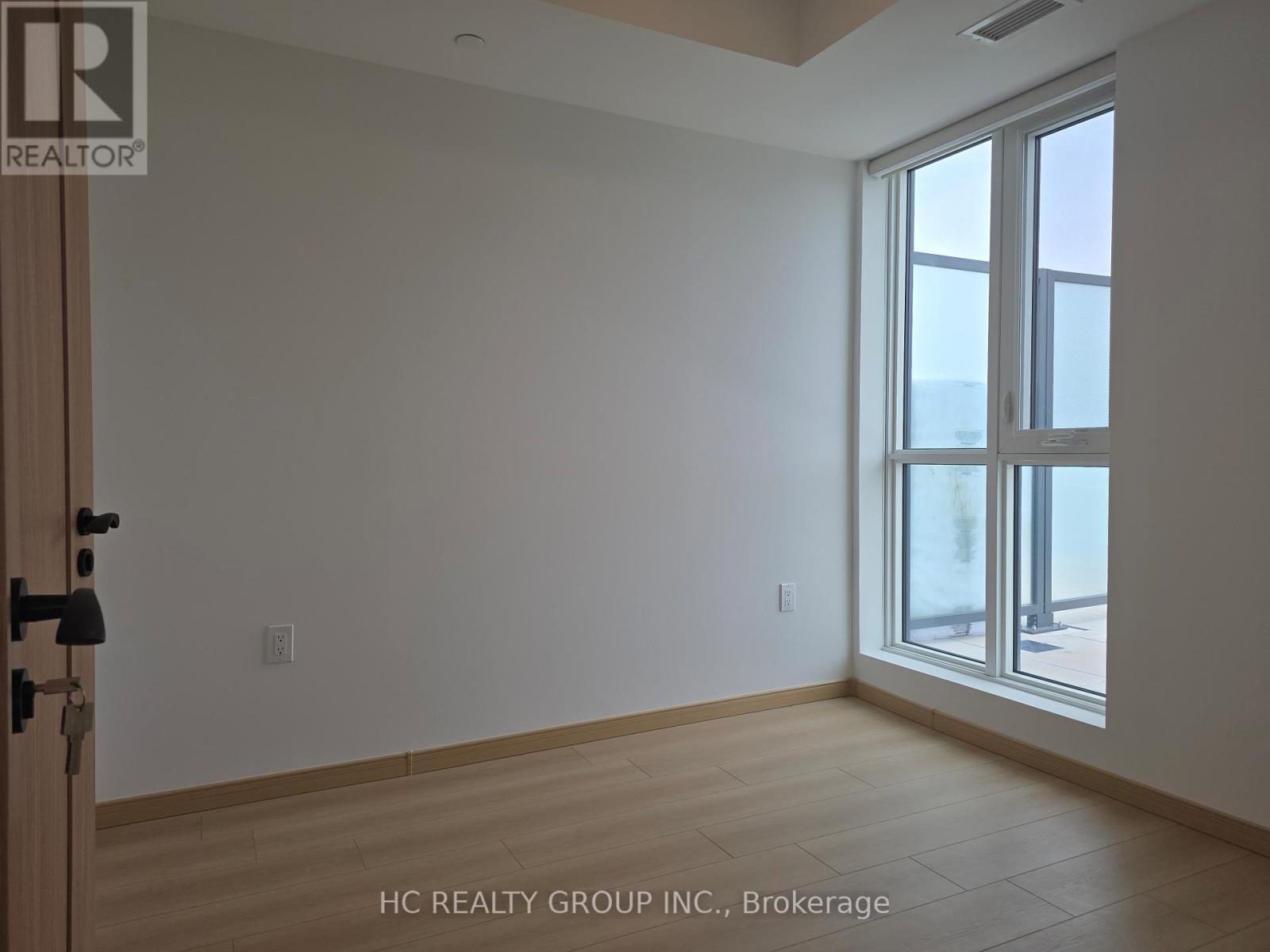 B1508 - 3249 Sheppard Ave E Avenue, Toronto, Ontario  M1T 0C2 - Photo 2 - E13245710