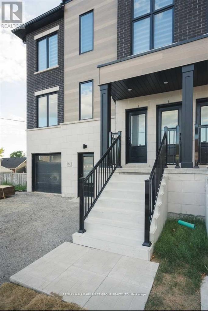 1 - 180 Prince Street W, Oshawa, Ontario  L1G 4E6 - Photo 2 - E13245730