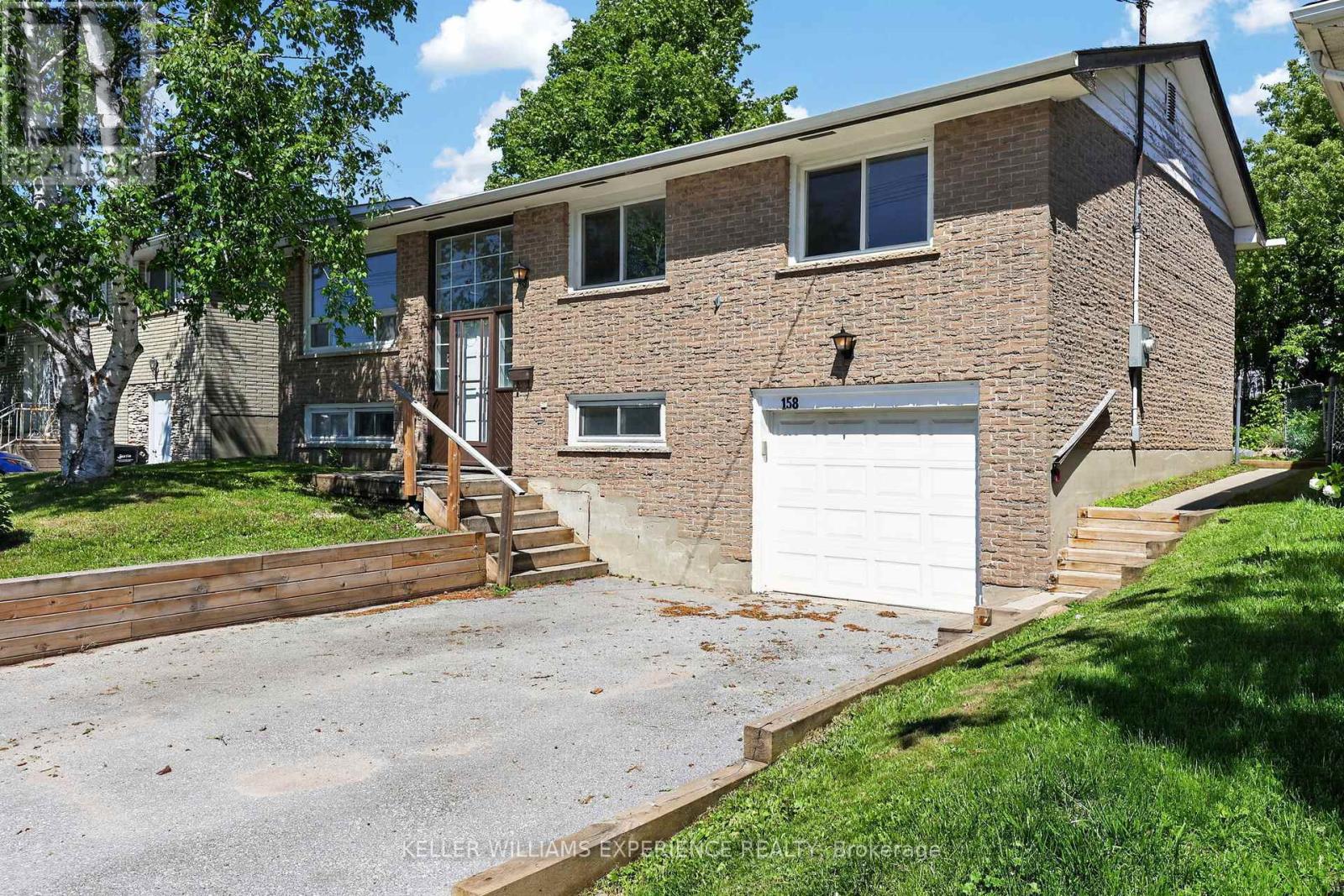 158 Cundles Road E, Barrie, Ontario  L4M 2Z9 - Photo 4 - S13245692