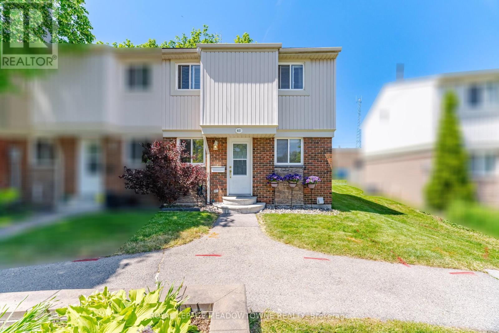 41 - 561 Childs Drive, Milton, Ontario  L9T 3Z1 - Photo 2 - W13245686