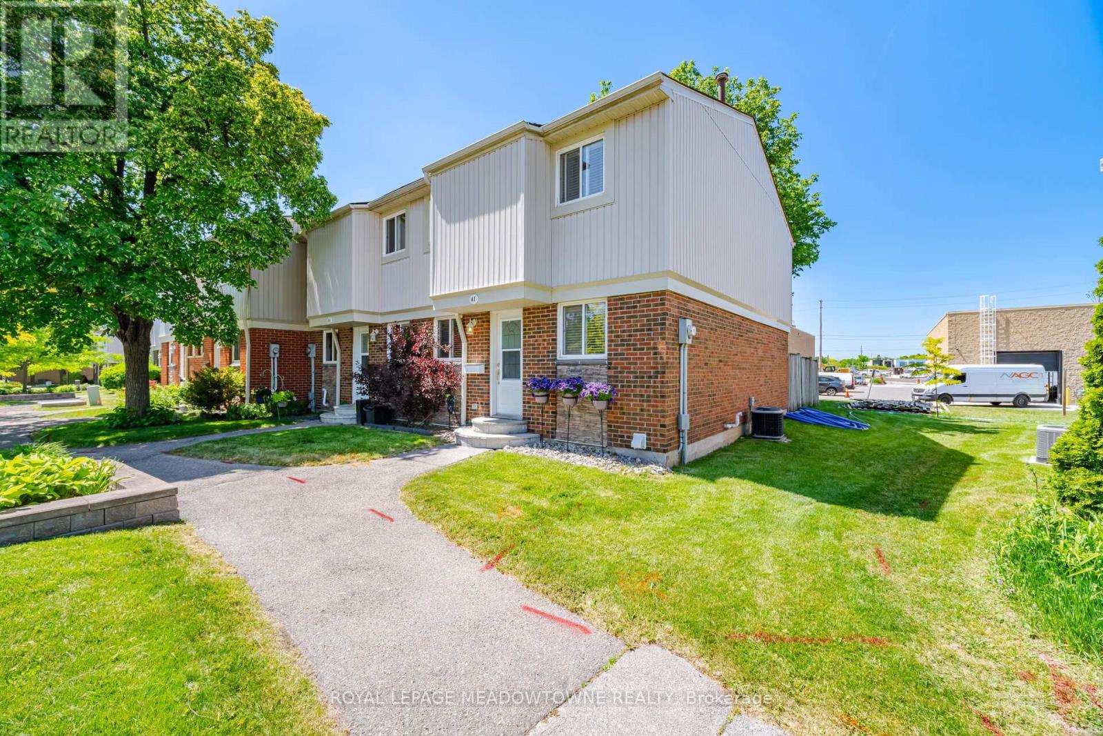 41 - 561 Childs Drive, Milton, Ontario  L9T 3Z1 - Photo 4 - W13245686