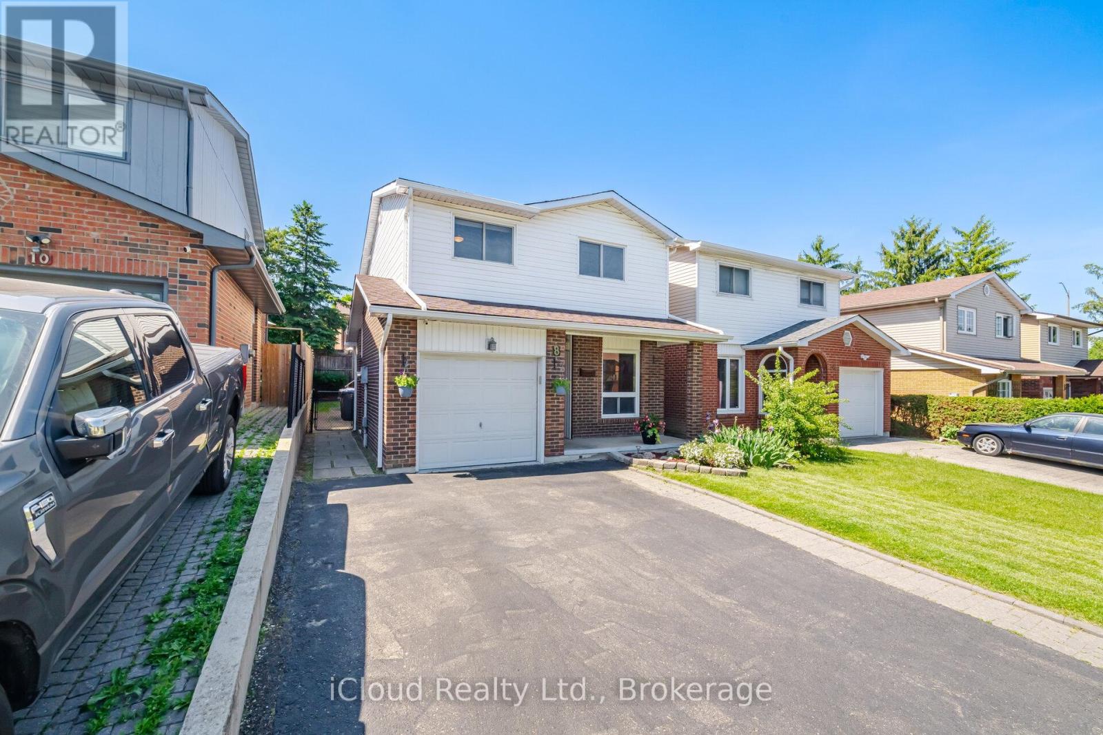 8 Lindridge Avenue, Brampton, Ontario  L6S 3W9 - Photo 3 - W13245698