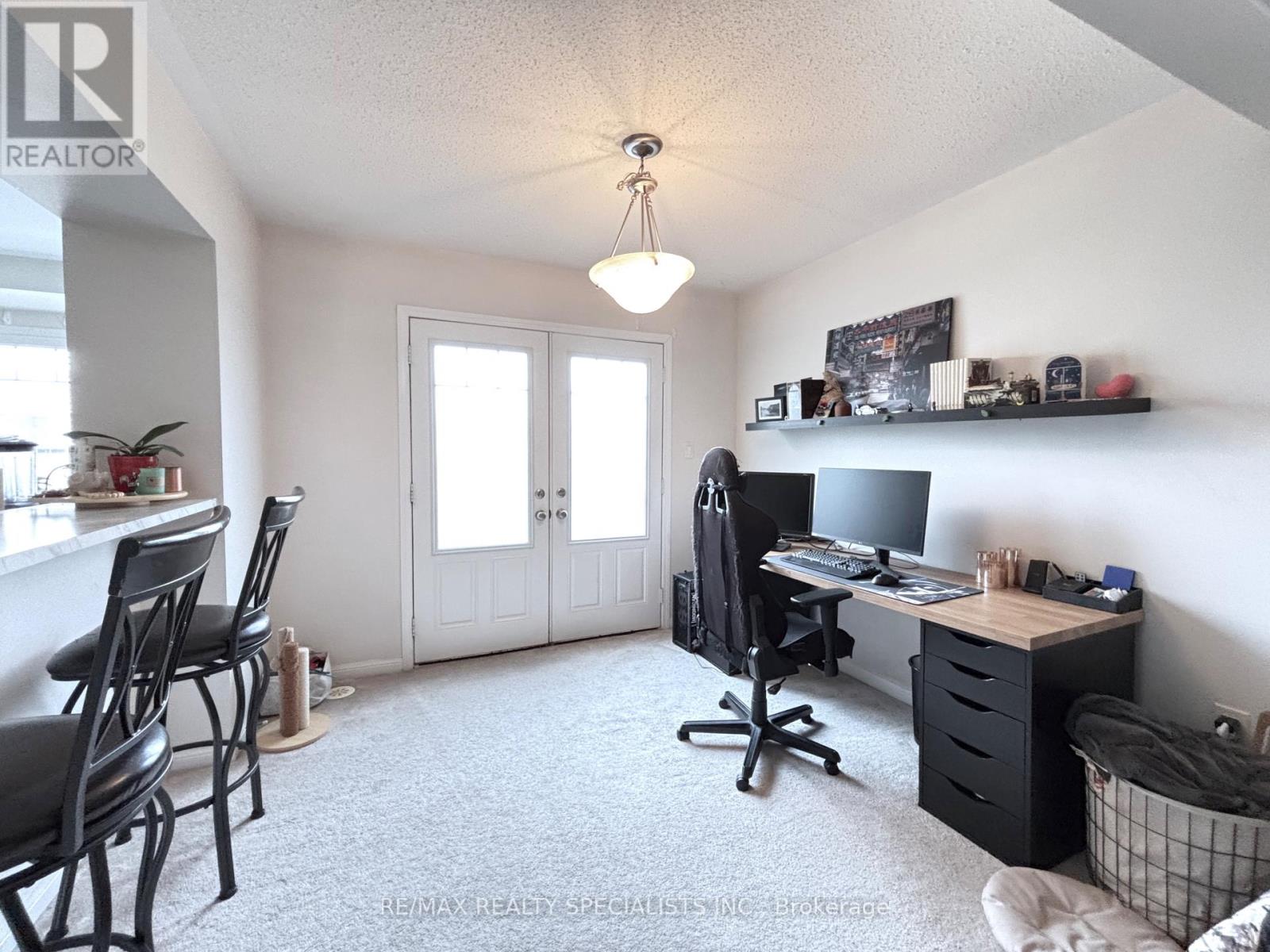 230 Mortimer Crescent, Milton, Ontario L9T 8N7 - Photo 5 - W13245720