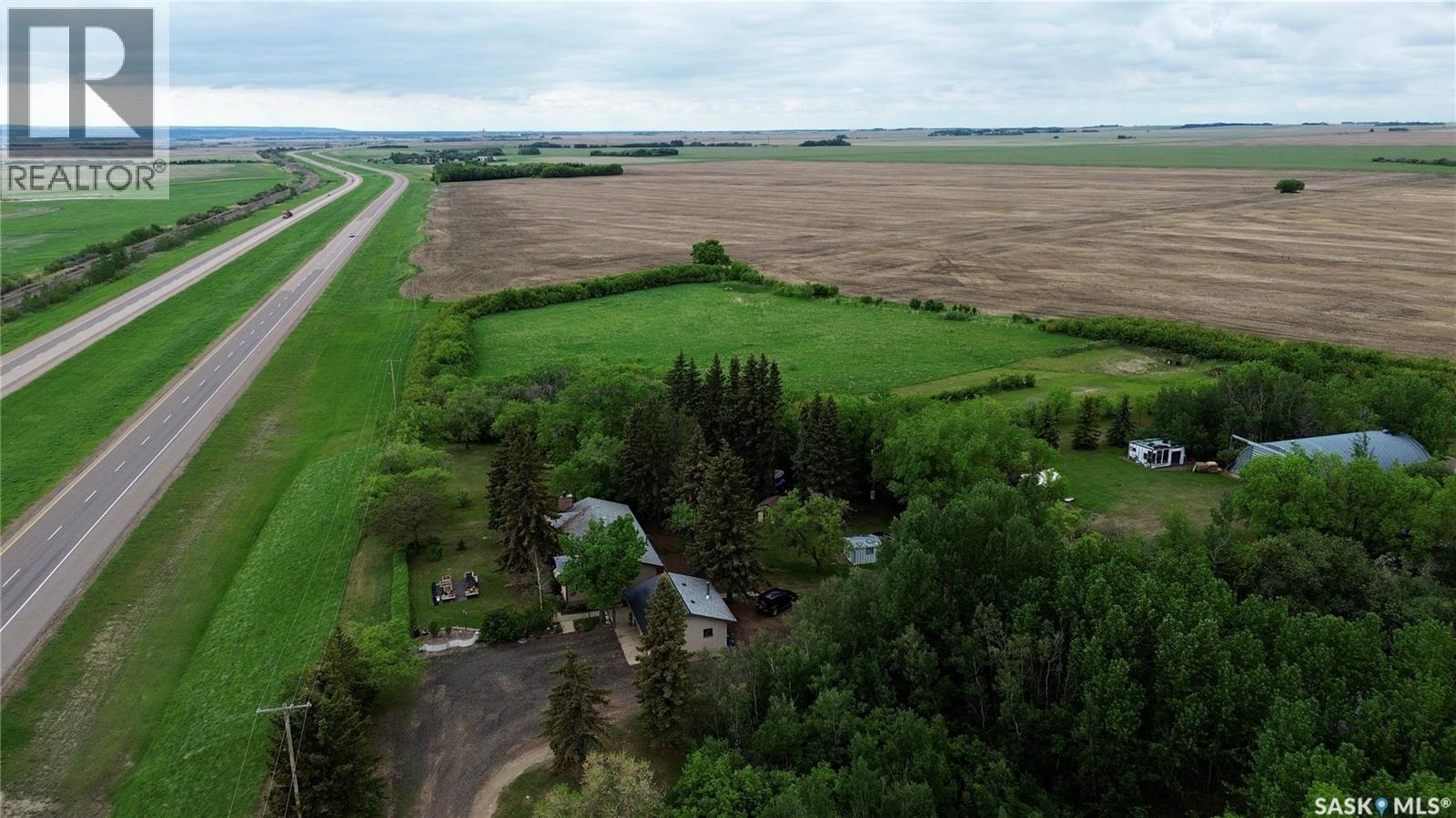 Highway 16 Acreage, North Battleford Rm No. 437, Saskatchewan  S9A 2X6 - Photo 35 - SK038051