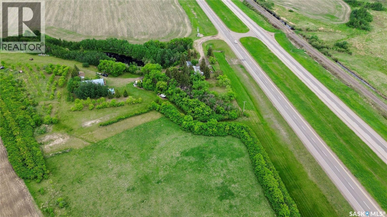 Highway 16 Acreage, North Battleford Rm No. 437, Saskatchewan  S9A 2X6 - Photo 37 - SK038051