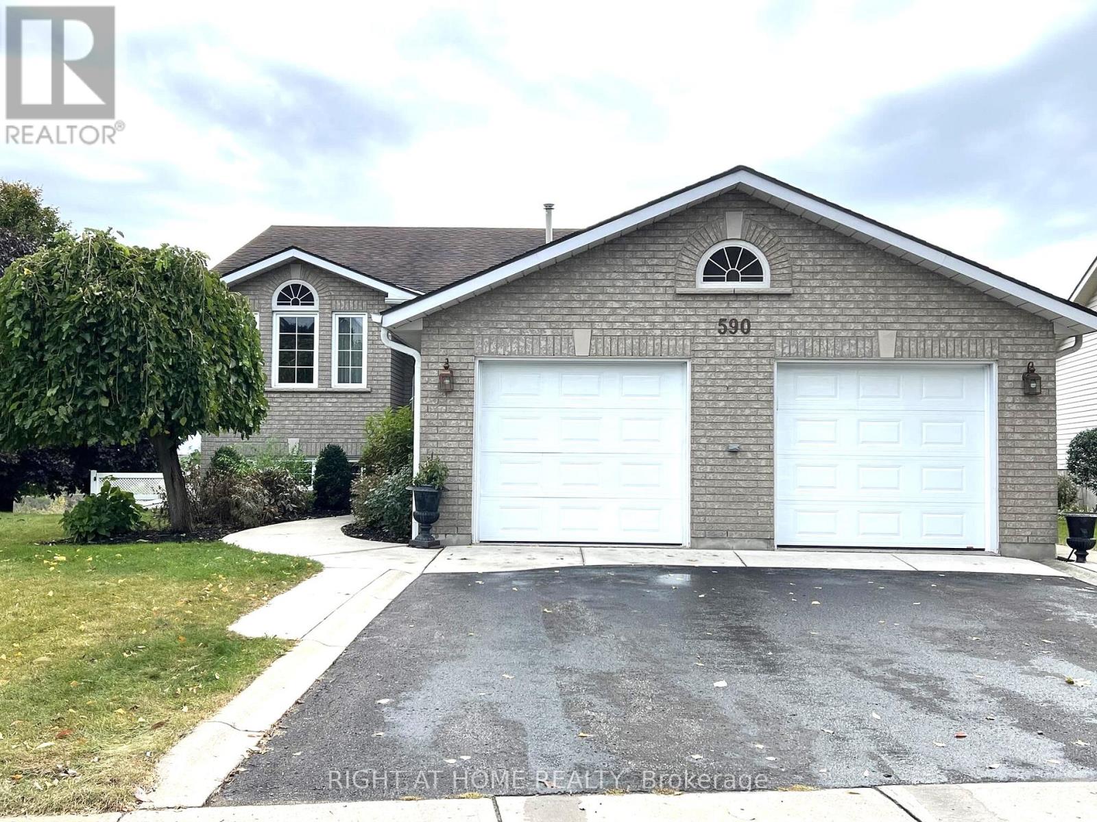 590 ARBOUR CRESCENT, Kingston, Ontario