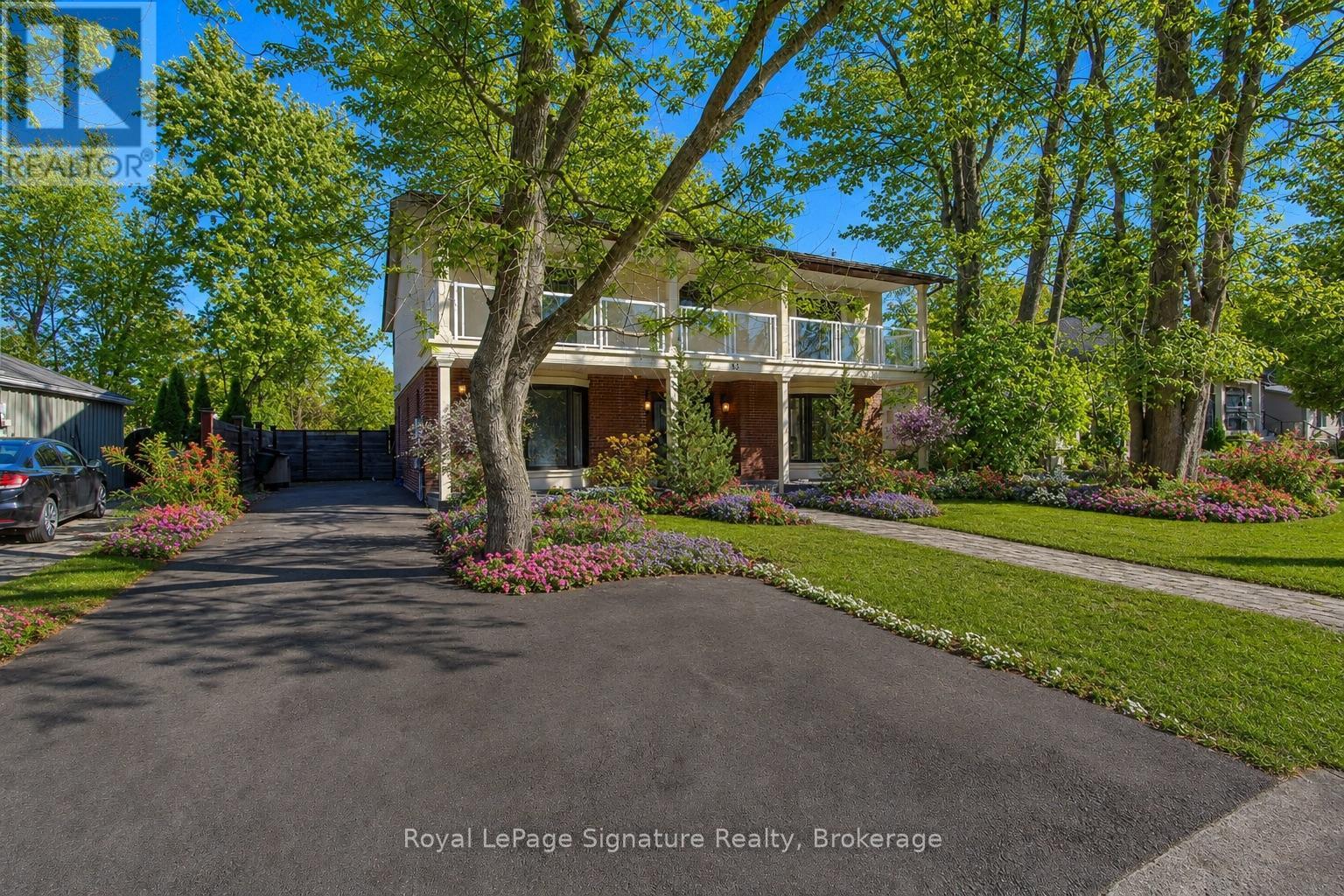 45 Pleasant Avenue, East Gwillimbury, Ontario  L9N 1A2 - Photo 2 - N13047662