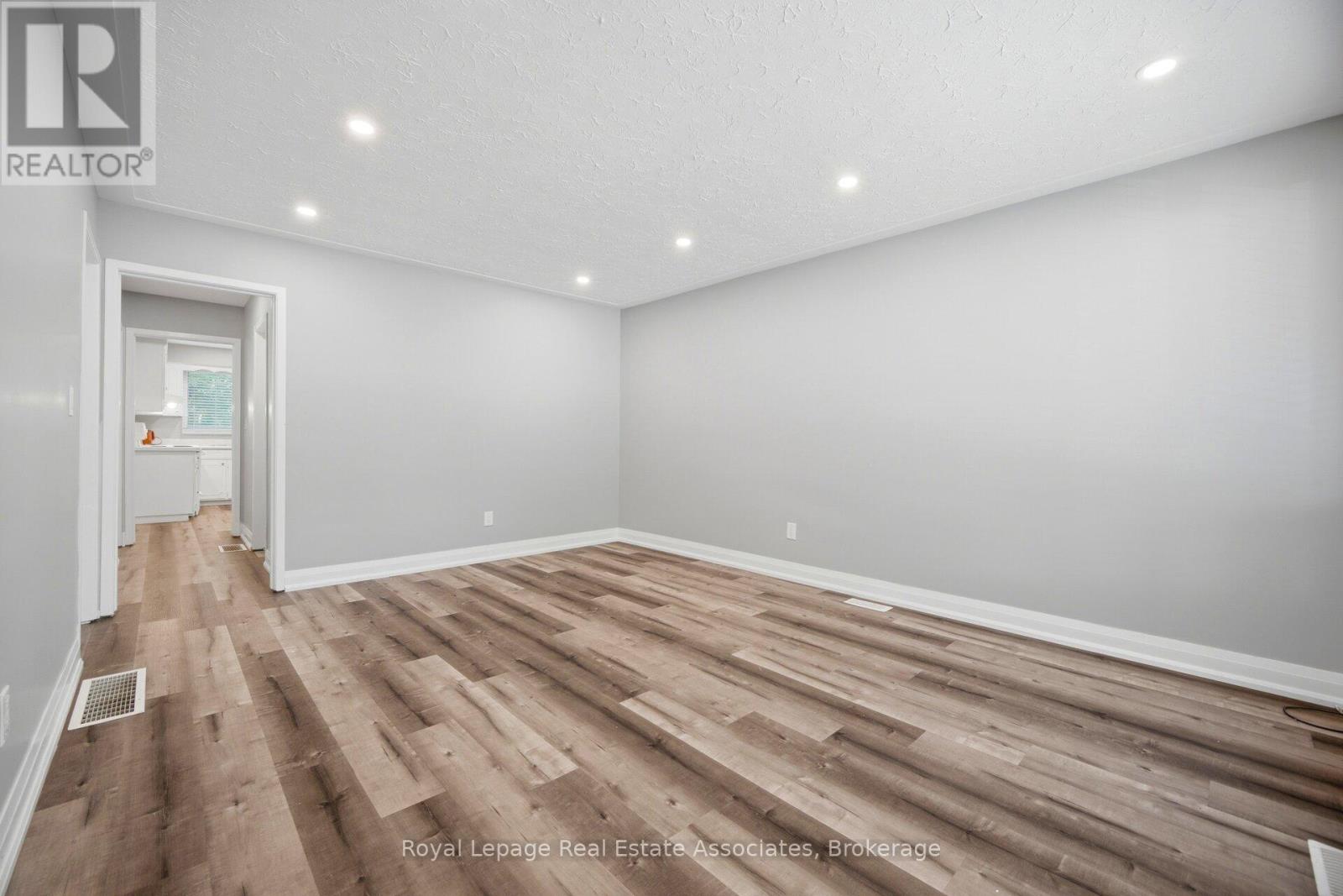 A - 22 St James Street, Brantford, Ontario  N3T 3Z6 - Photo 10 - X13017198