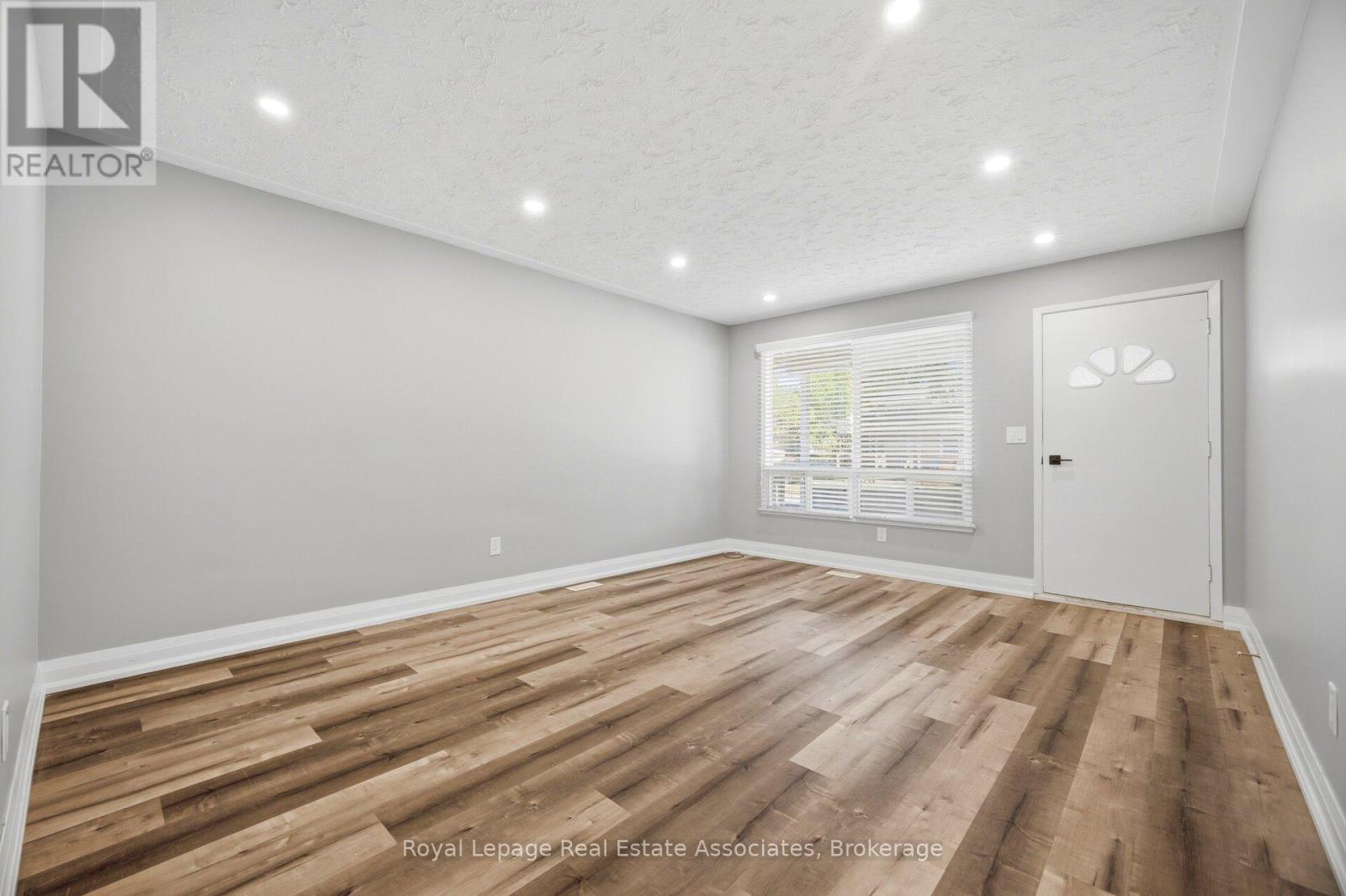 A - 22 St James Street, Brantford, Ontario  N3T 3Z6 - Photo 9 - X13017198