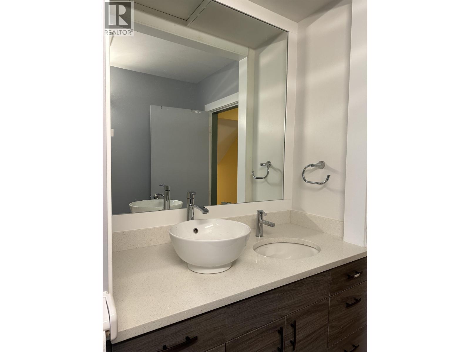 7223 Gladstone Street, Vancouver, British Columbia  V5P 4G7 - Photo 7 - R3131746