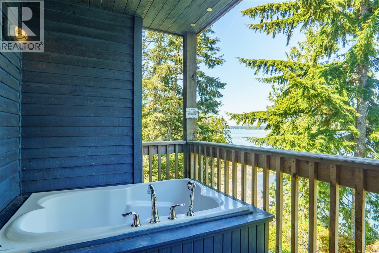 607 1971 Harbour Dr, Ucluelet, British Columbia  V0R 3A0 - Photo 15 - 1039340