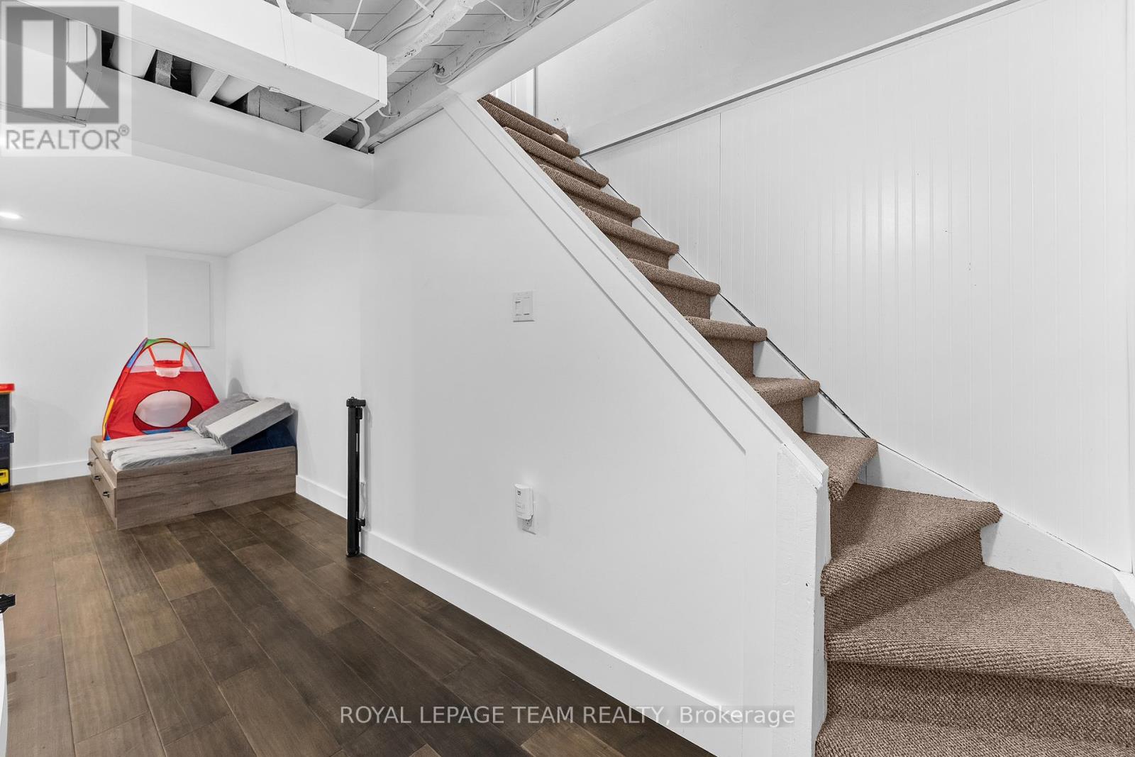 25 Frontenac Crescent, Deep River, Ontario  K0J 1P0 - Photo 28 - X12998834