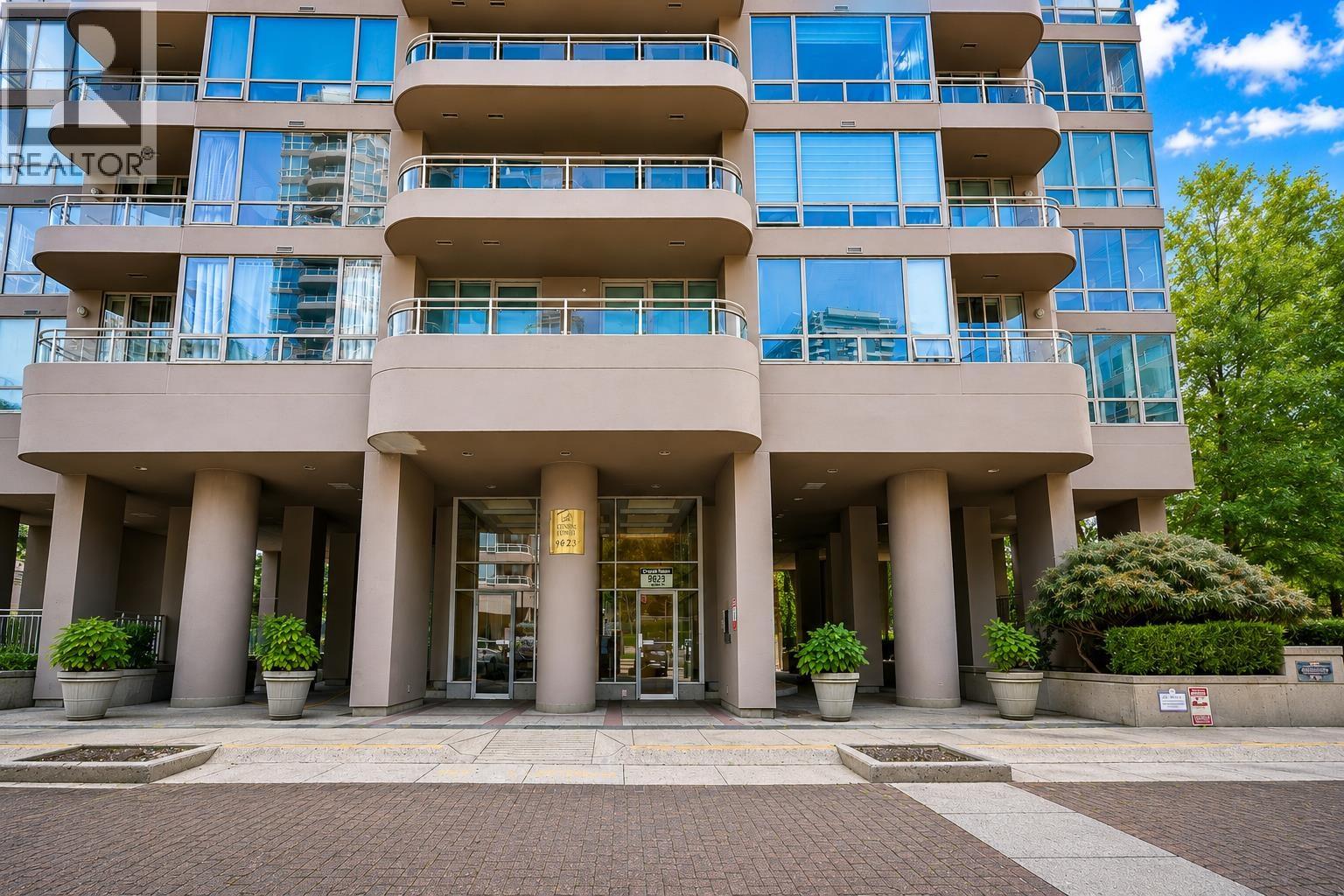 1206 9623 Manchester Drive, Burnaby, British Columbia  V3N 4Y8 - Photo 3 - R3132544