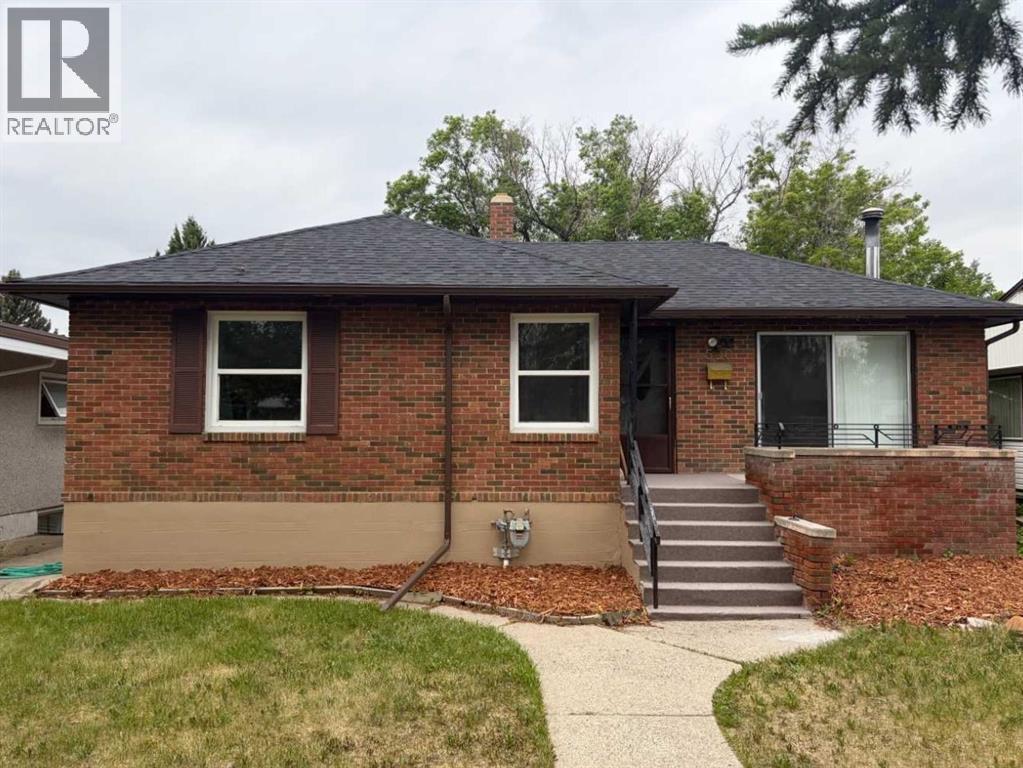 520 20 Street S, Lethbridge, Alberta  T1J 3H9 - Photo 1 - A2316618