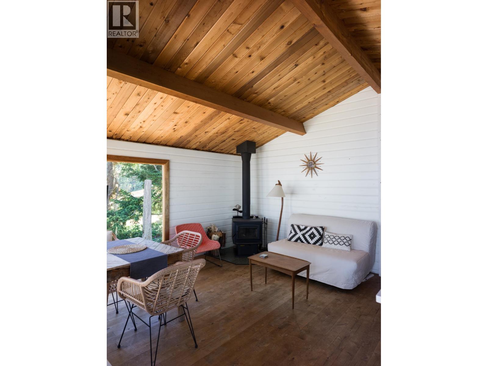 579 Bayview Drive, Mayne Island, British Columbia  V0N 2J1 - Photo 11 - R3132590