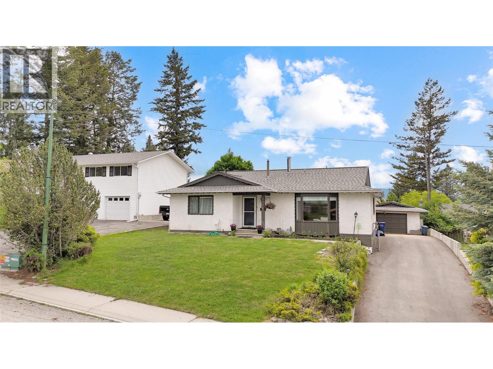 1708 Mt Nelson Crescent, Cranbrook, British Columbia  V1C 5T7 - Photo 2 - 10390200