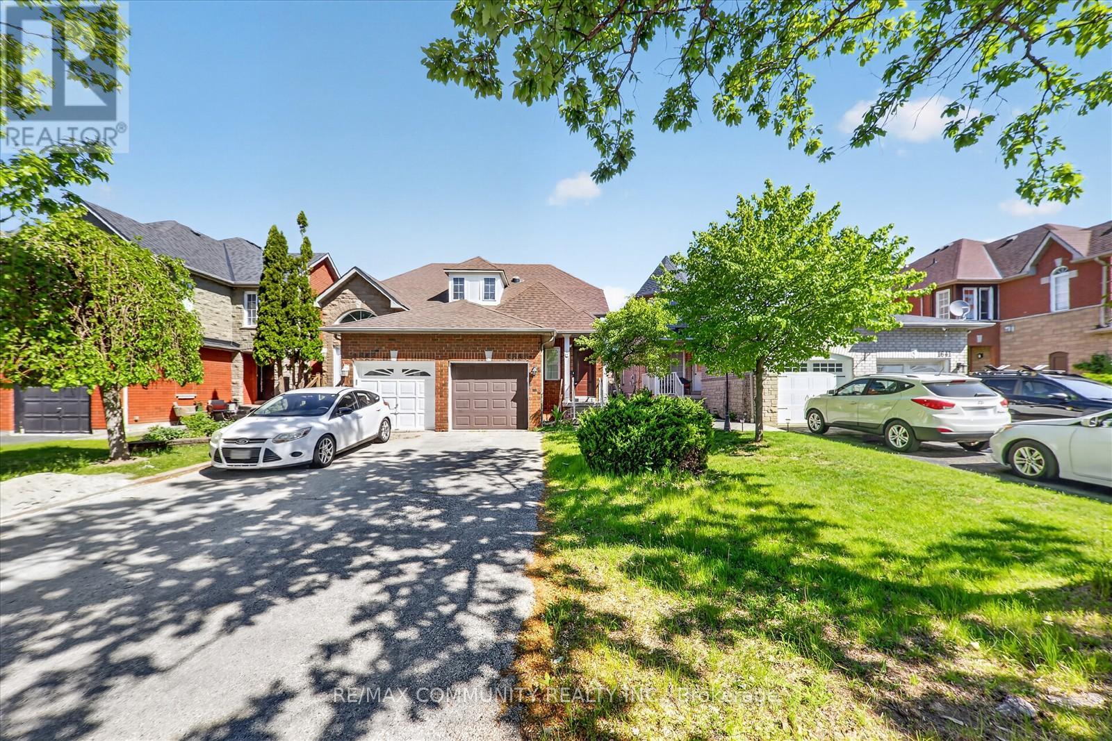 1645 Autumn Crescent, Pickering, Ontario  L1V 6X6 - Photo 3 - E13243874
