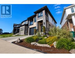 228 WOODBINE AVENUE, Kitchener, Ontario