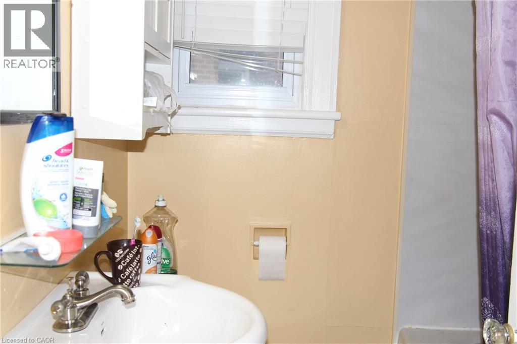 47 Marion Avenue S Unit# Main, Hamilton, Ontario  L8S 1T5 - Photo 11 - 40837012