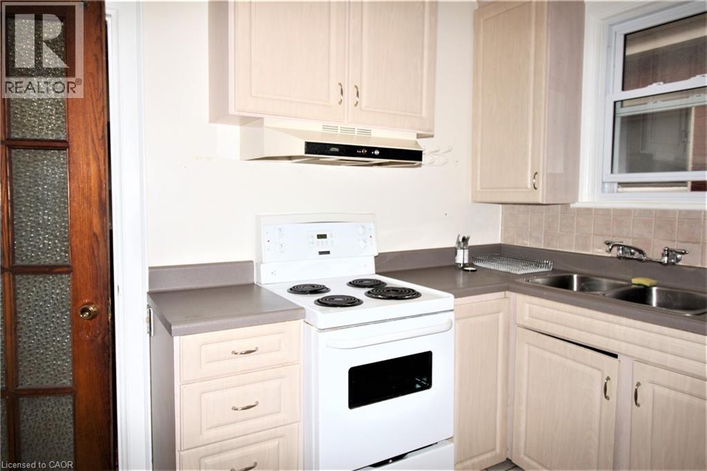 47 Marion Avenue S Unit# Main, Hamilton, Ontario  L8S 1T5 - Photo 14 - 40837012