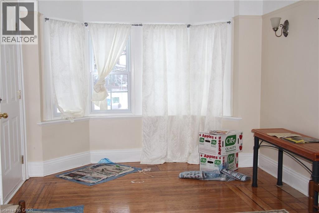 47 Marion Avenue S Unit# Main, Hamilton, Ontario  L8S 1T5 - Photo 5 - 40837012