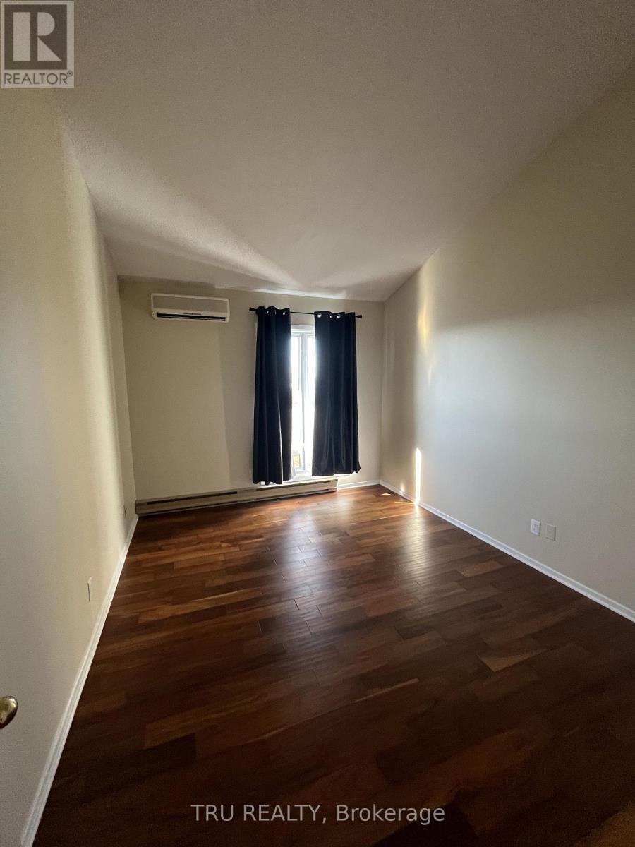 Ph6 - 158c Mcarthur Avenue, Ottawa, Ontario  K1L 8E7 - Photo 12 - X13245796