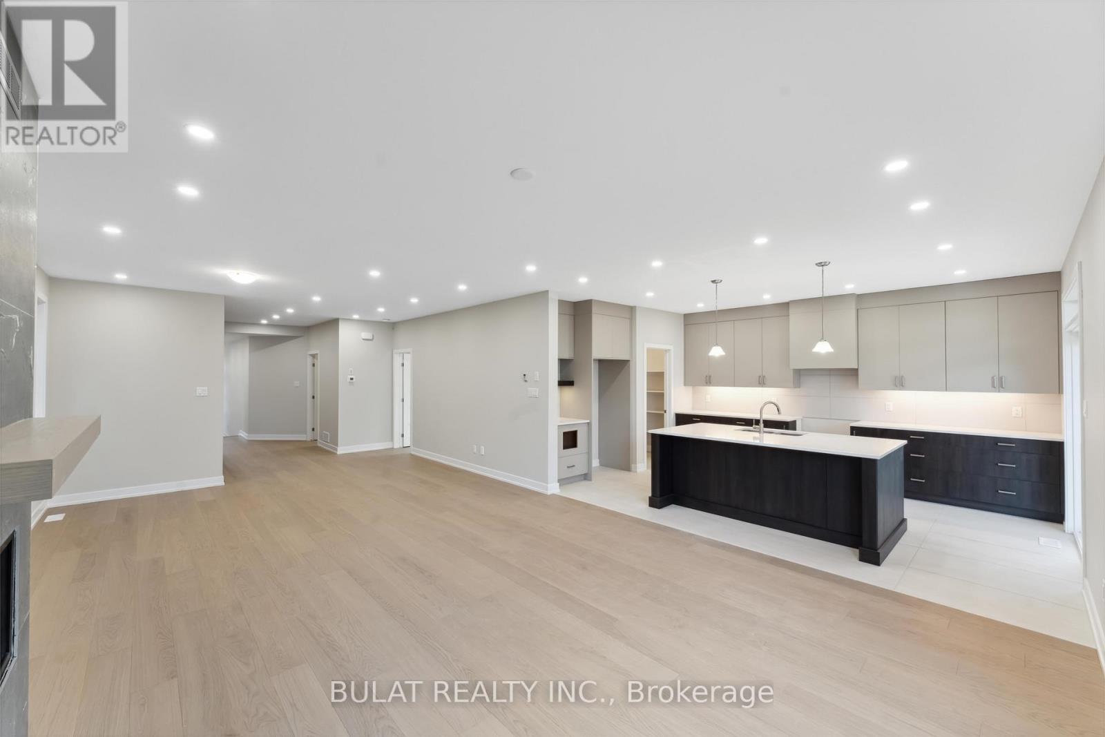 1357 Kitchener Avenue, Ottawa, Ontario  K1V 6W2 - Photo 4 - X13245818