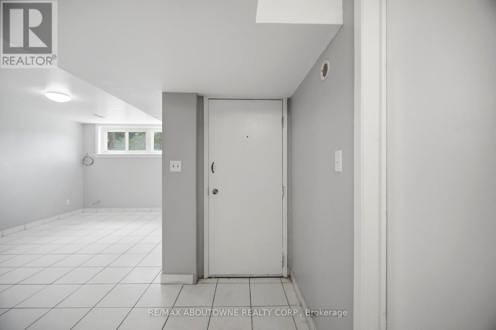 3 - 203 Nelson Street, Oakville, Ontario  L6L 3J4 - Photo 6 - W13238270