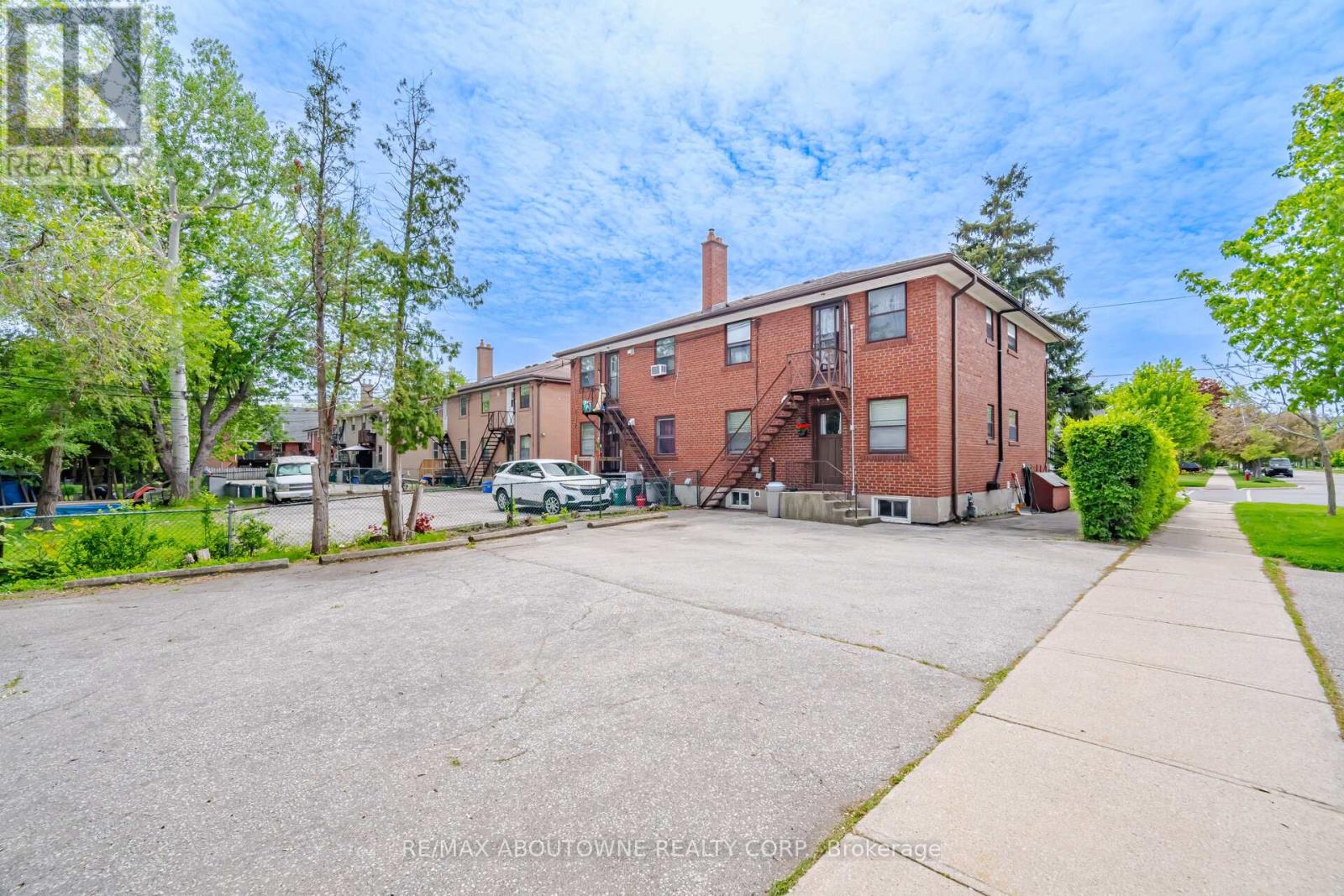 3 - 203 Nelson Street, Oakville, Ontario  L6L 3J4 - Photo 27 - W13238270