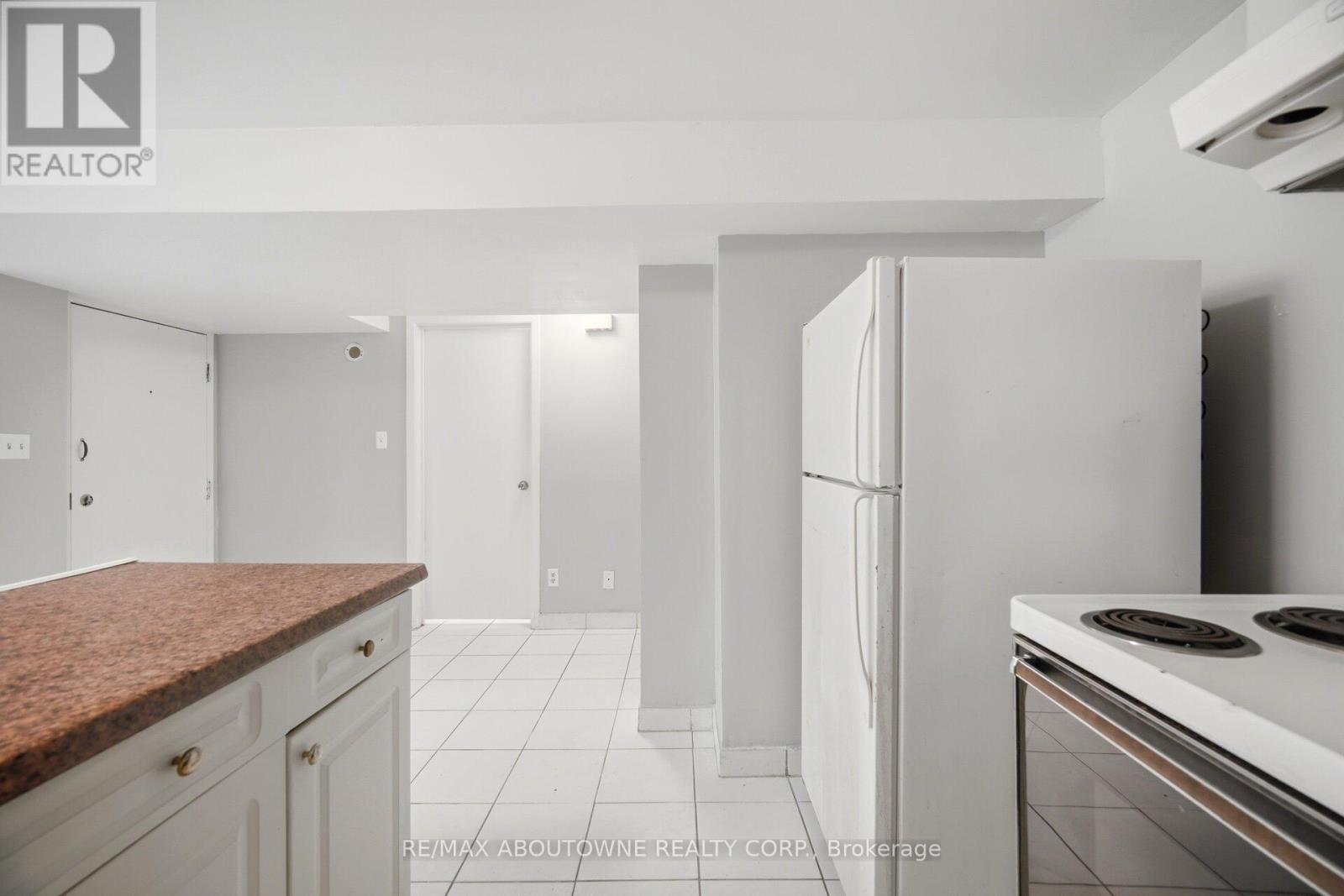 3 - 203 Nelson Street, Oakville, Ontario  L6L 3J4 - Photo 18 - W13238270
