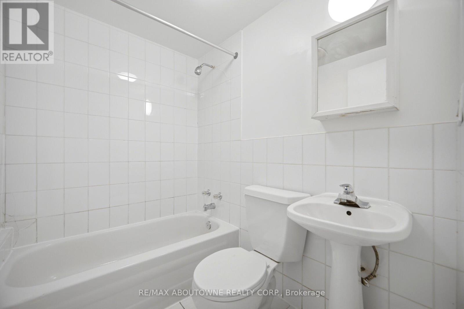 3 - 203 Nelson Street, Oakville, Ontario  L6L 3J4 - Photo 21 - W13238270