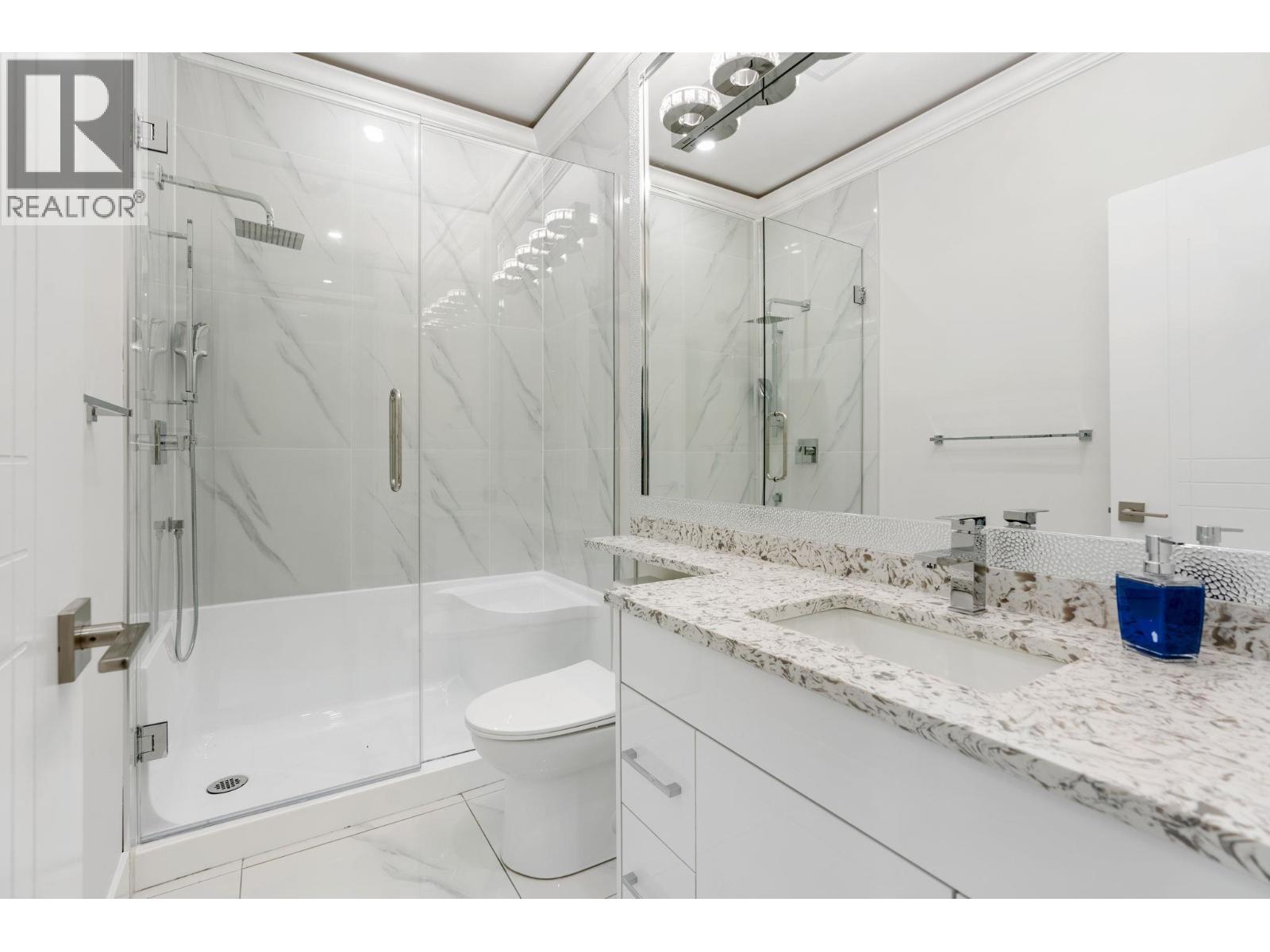 2 8464 15th Avenue, Burnaby, British Columbia  V3N 1Y2 - Photo 15 - R3132124