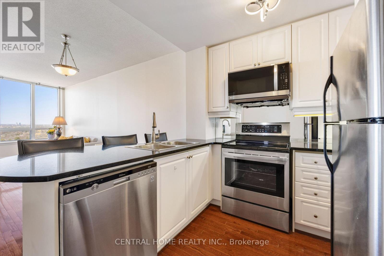 2002 - 2 Rean Drive, Toronto, Ontario  M2K 3B8 - Photo 13 - C13245814