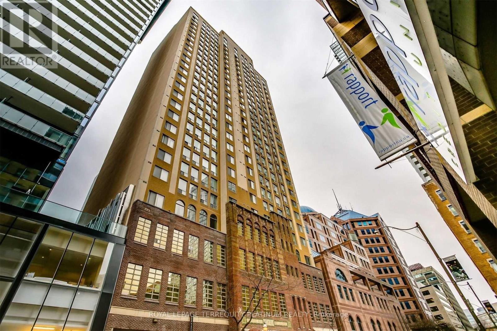 1801 - 25 Grenville Street, Toronto, Ontario  M4Y 2X5 - Photo 23 - C13245832