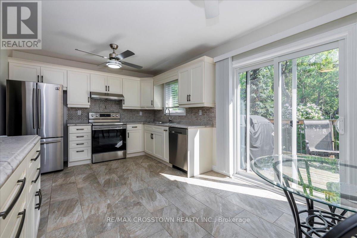 1170 Arnold Street, Innisfil, Ontario  L0L 1W0 - Photo 13 - N13245768