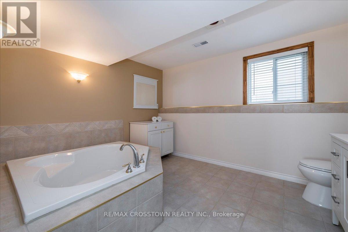 1170 Arnold Street, Innisfil, Ontario  L0L 1W0 - Photo 23 - N13245768