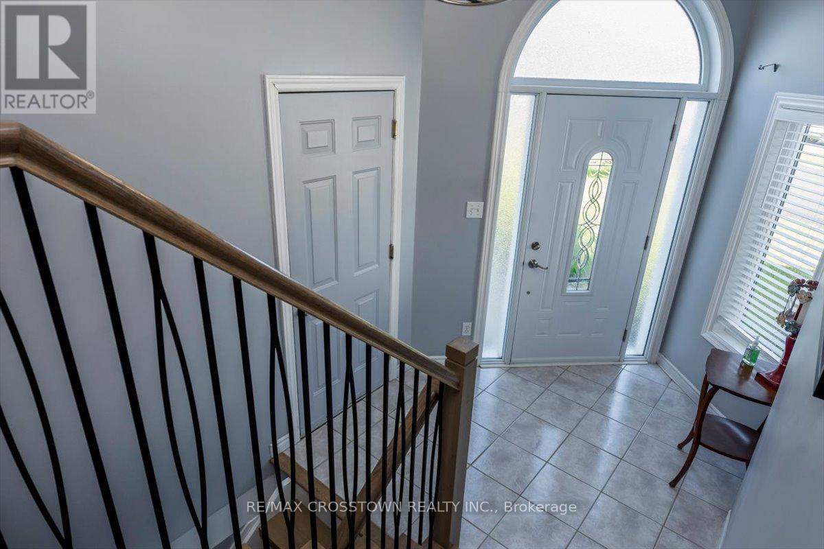 1170 Arnold Street, Innisfil, Ontario  L0L 1W0 - Photo 5 - N13245768