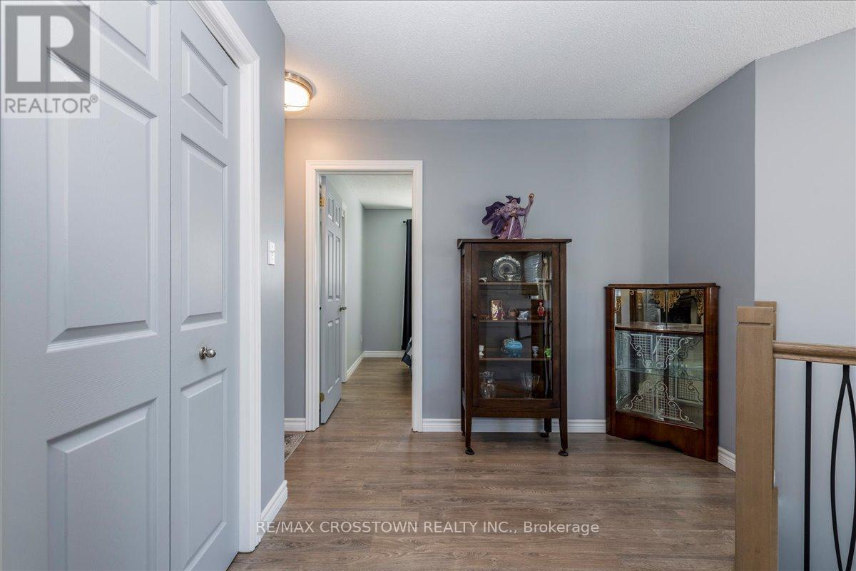 1170 Arnold Street, Innisfil, Ontario  L0L 1W0 - Photo 6 - N13245768