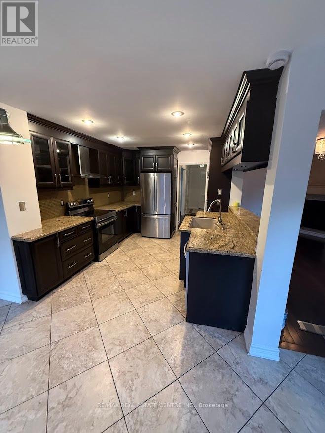 1561 Wintergrove Gardens, Mississauga, Ontario  L5M 3Z9 - Photo 12 - W13245772