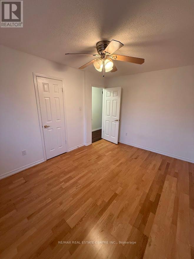1561 Wintergrove Gardens, Mississauga, Ontario  L5M 3Z9 - Photo 21 - W13245772