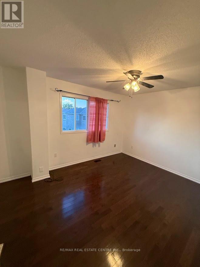 1561 Wintergrove Gardens, Mississauga, Ontario  L5M 3Z9 - Photo 23 - W13245772