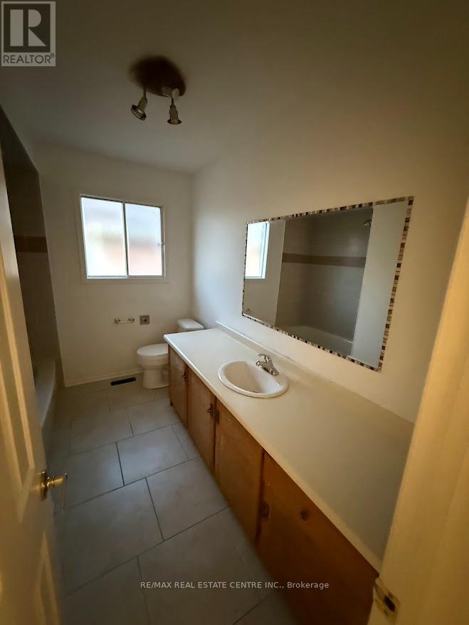 1561 Wintergrove Gardens, Mississauga, Ontario  L5M 3Z9 - Photo 24 - W13245772