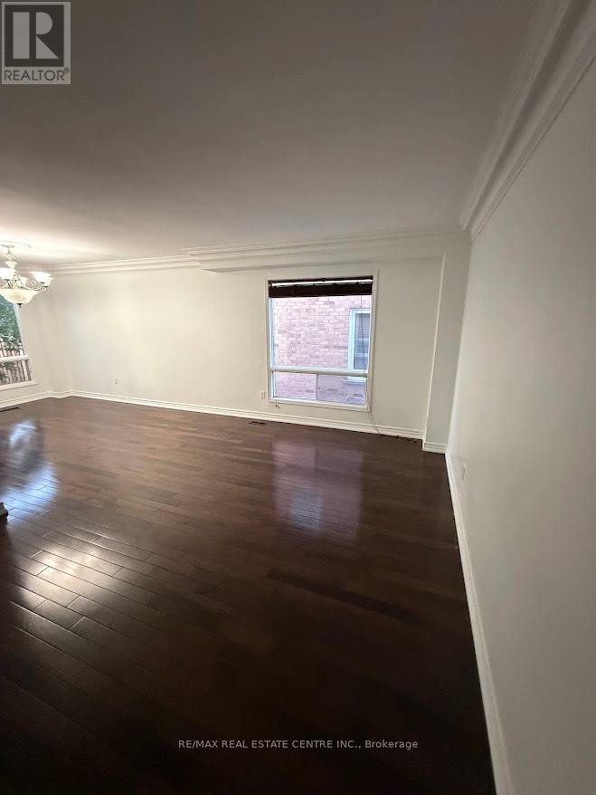 1561 Wintergrove Gardens, Mississauga, Ontario  L5M 3Z9 - Photo 6 - W13245772