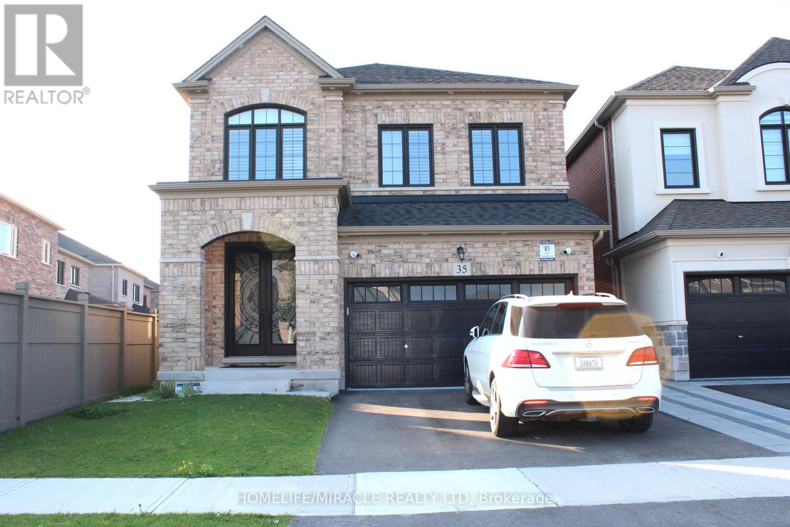35 MERRIMAC DRIVE, Brampton, Ontario