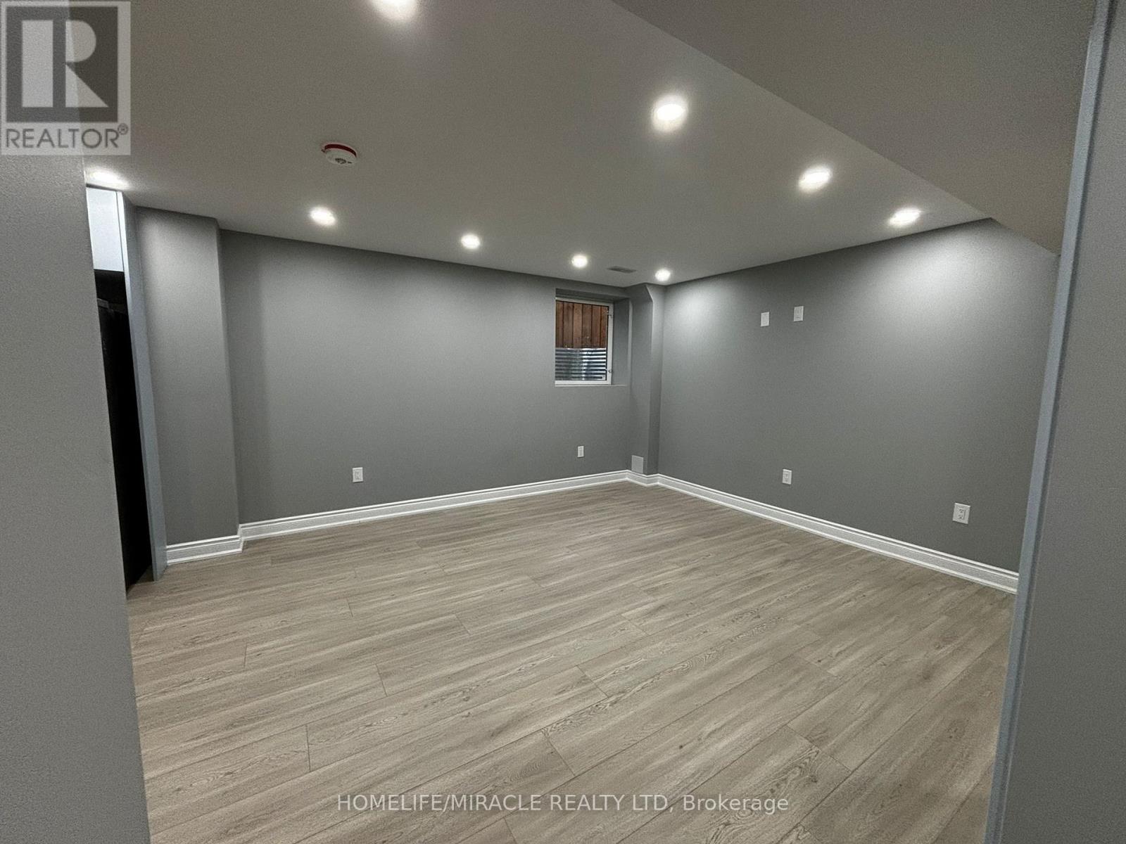 35 Merrimac Drive, Brampton, Ontario  L6Y 6K4 - Photo 16 - W13245834