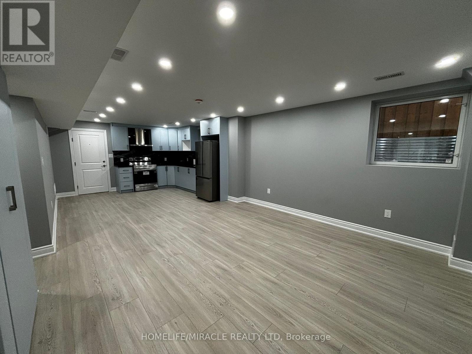 35 Merrimac Drive, Brampton, Ontario  L6Y 6K4 - Photo 17 - W13245834