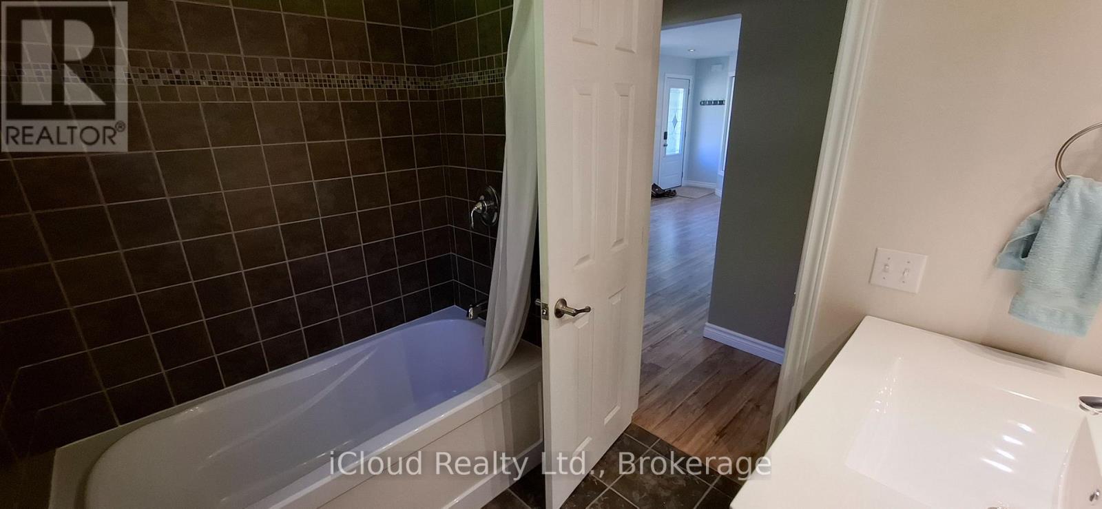 481 24th Street W, Owen Sound, Ontario  N4K 4H9 - Photo 11 - X13239200